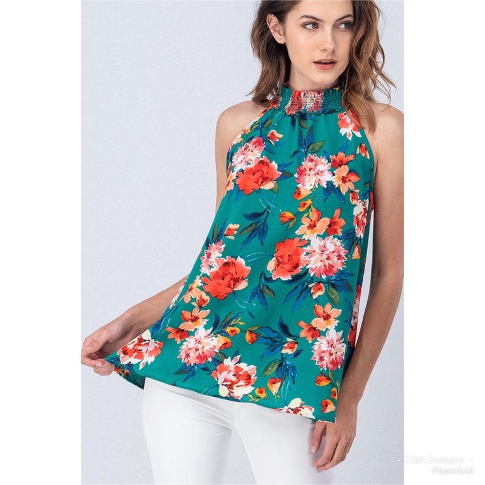 🌺LAST 1! Floral Bubble Crepe Smocked Halter Top! - Picture 2 of 8
